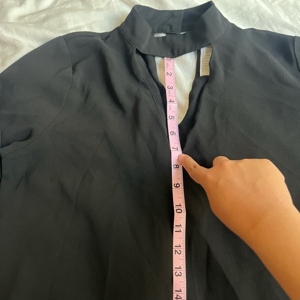 Black cutout choker crepe long sleeve blouse women's large - Picture 7 of 10